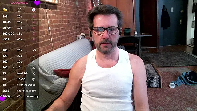 Johnny Bottoms online show from 03.09.25