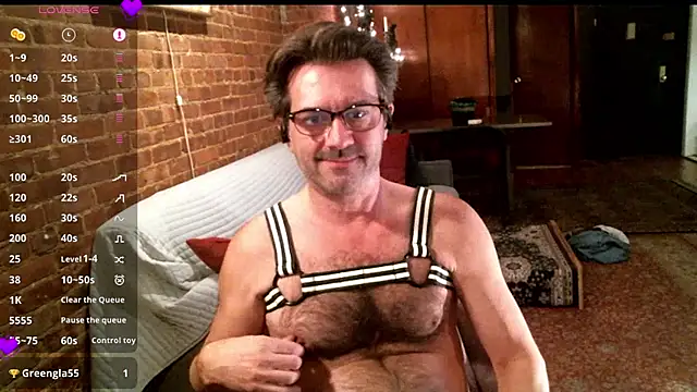 Johnny Bottoms online show from 03.12.25