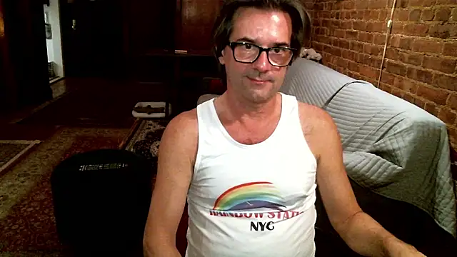 Johnny Bottoms online show from 01.12.26