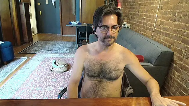 Snapshot of Johnny_Bottoms chatting on 06.19.26 Johnny Bottoms online show from 06.19.26