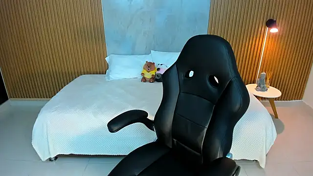 Snapshot of martina_roldam chatting on 11.05.25 martina roldam online show from 11.05.25