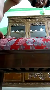 Snapshot of GildanK18 chatting on 02.23.25 GildanK18 online show from 02.23.25