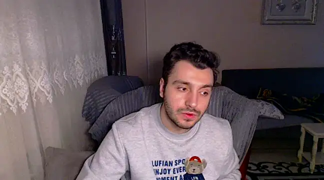 handsomeee04 online show from 02.19.25