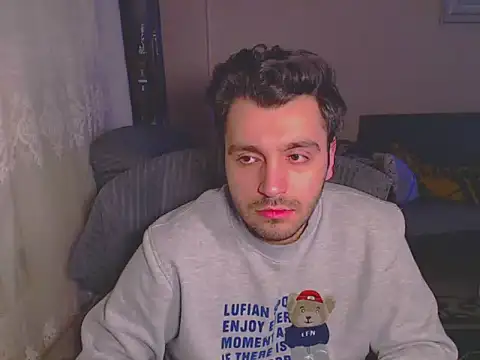 handsomeee04 online show from 02.23.25