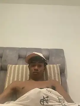 Snapshot of Boy_cock18 chatting on 02.21.25 Boy cock18 online show from 02.21.25