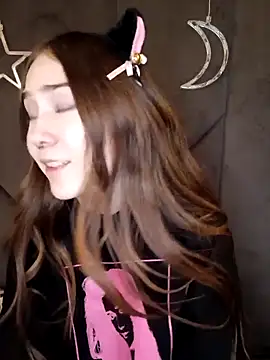 SashaMeow online show from 03.18.25