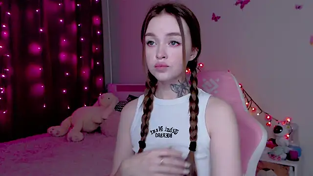 Naughty Mable online show from 11.13.25