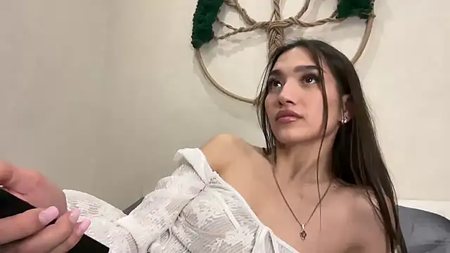 MilenaMilven online show from 12.28.24