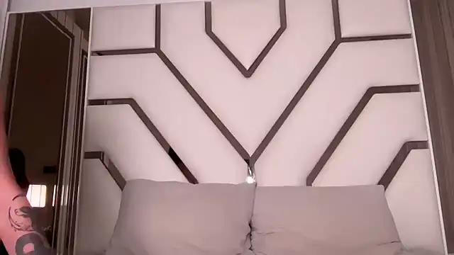 MilenaMilven online show from 10.11.25