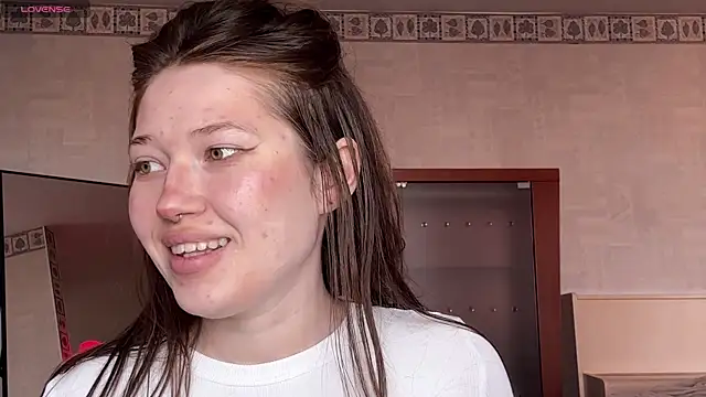 eva varnerr online show from 04.19.26