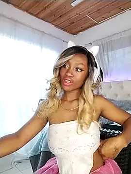 nikkystorm1  online show from 02.25.25