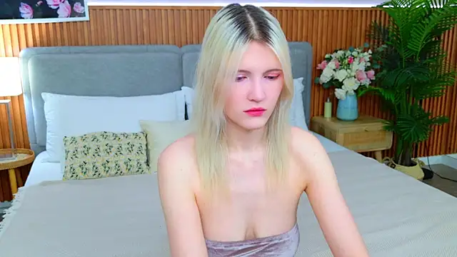 NellieLoyns online show from 04.18.26