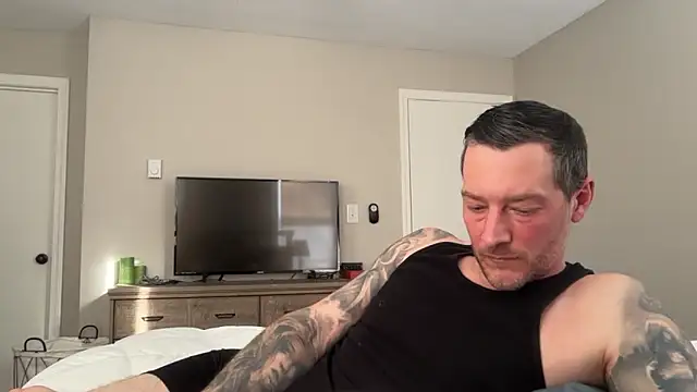 Snapshot of moon-boy chatting on 01.24.25 moon-boy online show from 01.24.25