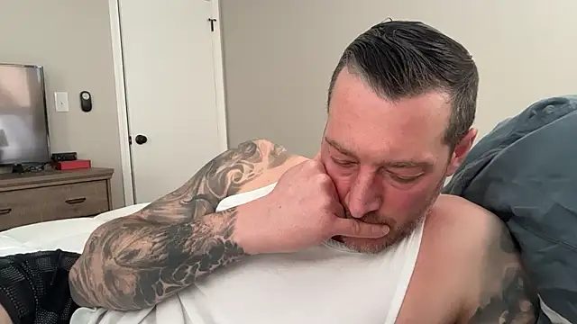 Snapshot of moon-boy chatting on 02.05.25 moon-boy online show from 02.05.25