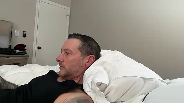 Snapshot of moon-boy chatting on 02.12.25 moon-boy online show from 02.12.25