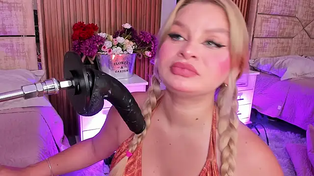 LolaAngellx online show from 04.13.26