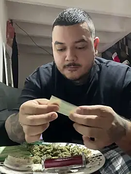 El Titan1998 online show from 01.08.25