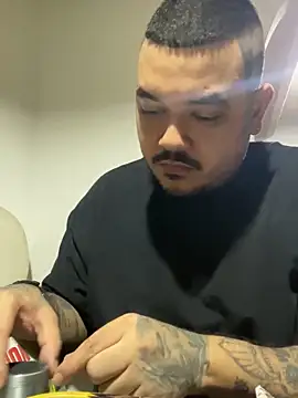 El Titan1998 online show from 03.23.25