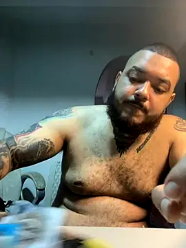 El Titan1998 online show from 10.30.25