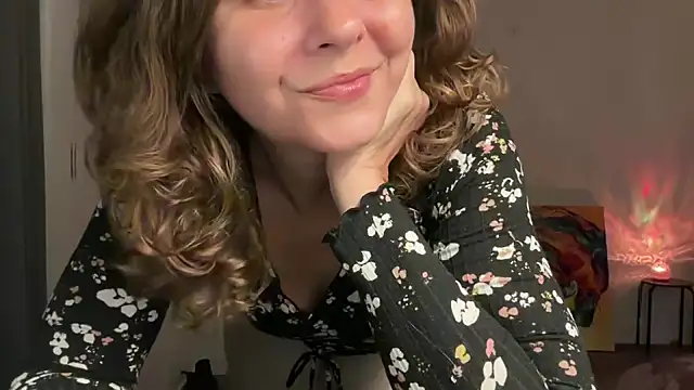 leahsparkles online show from 10.12.25