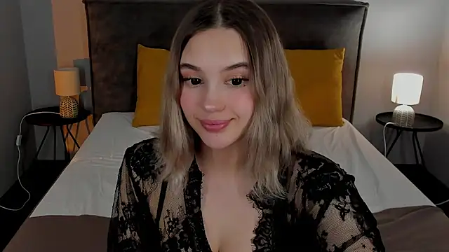 Snapshot of AngelicaKleee chatting on 02.05.25 AngelicaKleee online show from 02.05.25