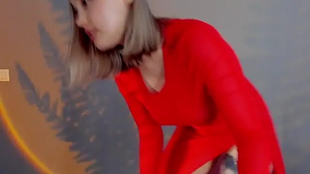 Snapshot of AngelicaKleee chatting on 02.14.25 AngelicaKleee online show from 02.14.25