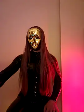 NoraInMask online show from 03.06.25