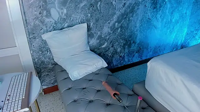 LucyLovelyy online show from 03.15.25