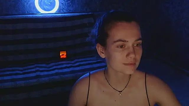 Snapshot of CurlyNed chatting on 12.23.24 CurlyNed online show from 12.23.24