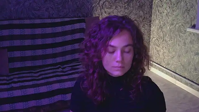 Snapshot of CurlyNed chatting on 12.24.24 CurlyNed online show from 12.24.24