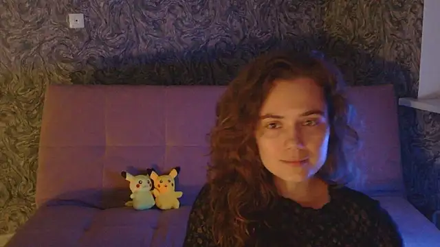 Snapshot of CurlyNed chatting on 12.27.24 CurlyNed online show from 12.27.24