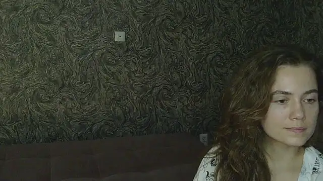 Snapshot of CurlyNed chatting on 01.14.25 CurlyNed online show from 01.14.25