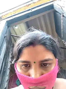 Snapshot of sweet_suman chatting on 11.21.25 sweet suman online show from 11.21.25