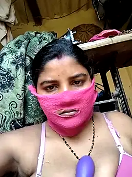 Snapshot of sweet_suman chatting on 12.23.25 sweet suman online show from 12.23.25