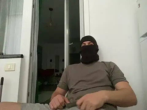 Snapshot of couplehot992 chatting on 12.24.24 couplehot992 online show from 12.24.24