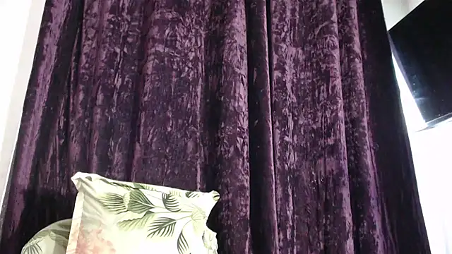 Ebonyxprincess  online show from 01.29.25