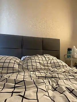 Sabrina shells online show from 03.15.25