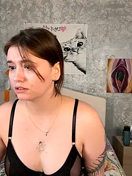 Sabrina shells online show from 10.02.25