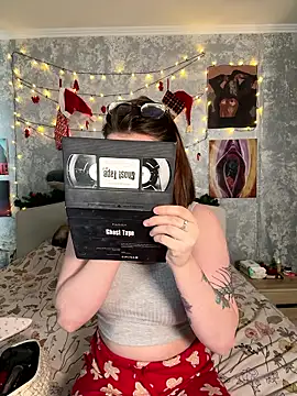 Snapshot of Sabrina_shells chatting on 01.08.26 Sabrina shells online show from 01.08.26