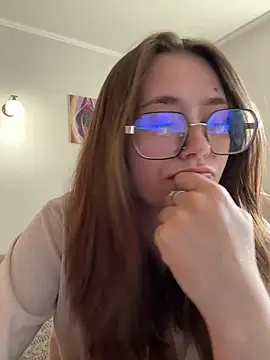 Snapshot of Sabrina_shells chatting on 04.29.26 Sabrina shells online show from 04.29.26