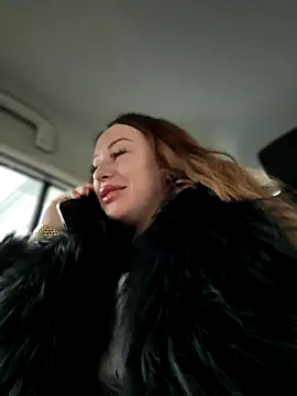 AndreaMood online show from 10.24.25