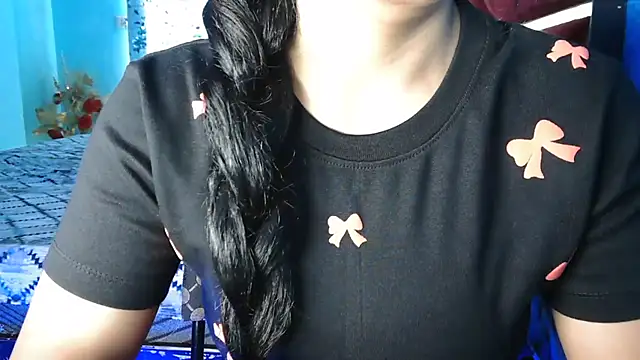 Snapshot of Somiya87 chatting on 05.01.26 Somiya87 online show from 05.01.26