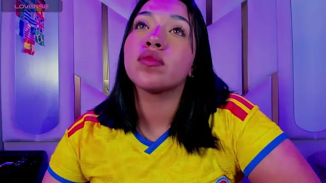 IsabellRodriguez18 online show from 06.28.26