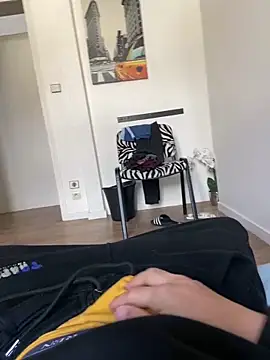 Snapshot of rominoucoquin chatting on 12.26.24 rominoucoquin online show from 12.26.24