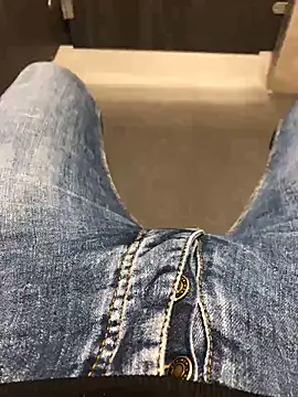 22TT2295 online show from 01.02.25