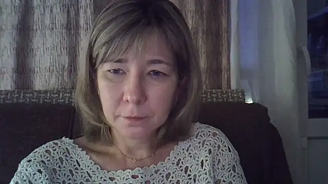 EllaJohnsonX online show from 01.04.25