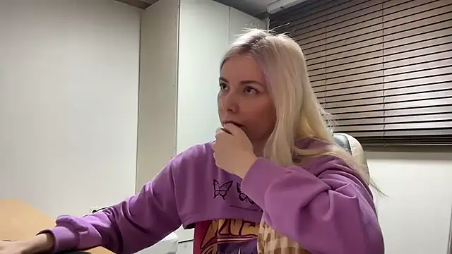 yunasuka online show from 01.09.25