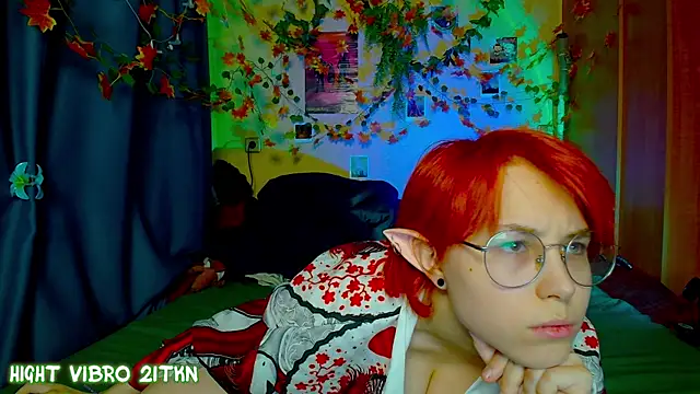 TrickyKitsune online show from 10.27.25