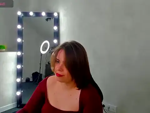 Snapshot of EricaElliott chatting on 03.12.25 EricaElliott online show from 03.12.25