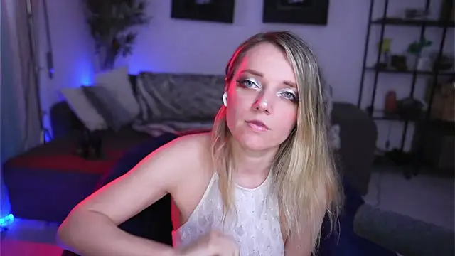 Magnetic Amy online show from 03.01.25